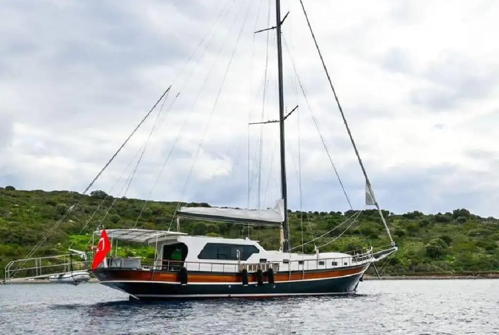 Bodrum 21m Lüks Gulet Kiralama | 3 Kabinli 6 Kişilik Özel Mavi Yolculuk 9