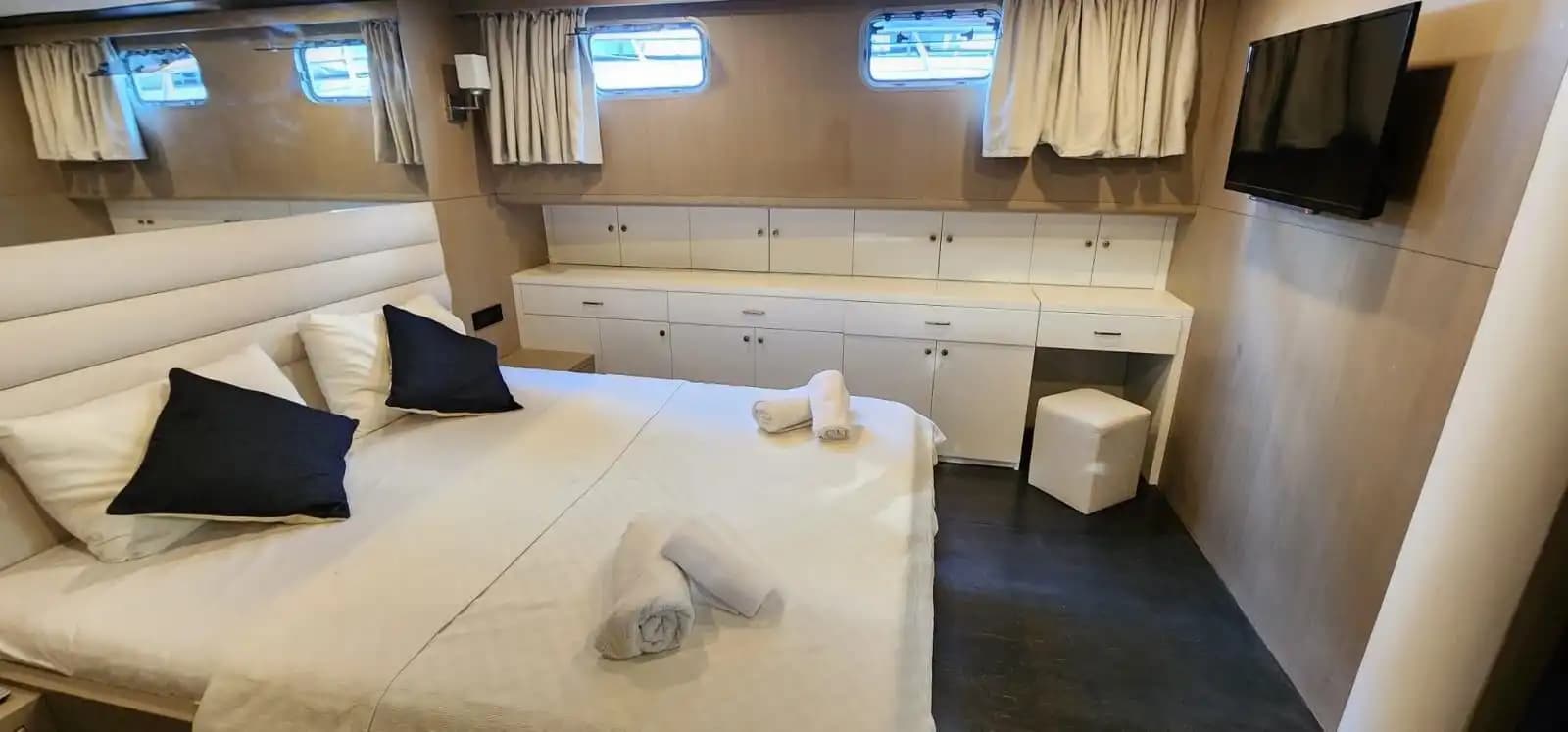 Bodrum 21m Lüks Gulet Kiralama | 3 Kabinli 6 Kişilik Özel Mavi Yolculuk 15