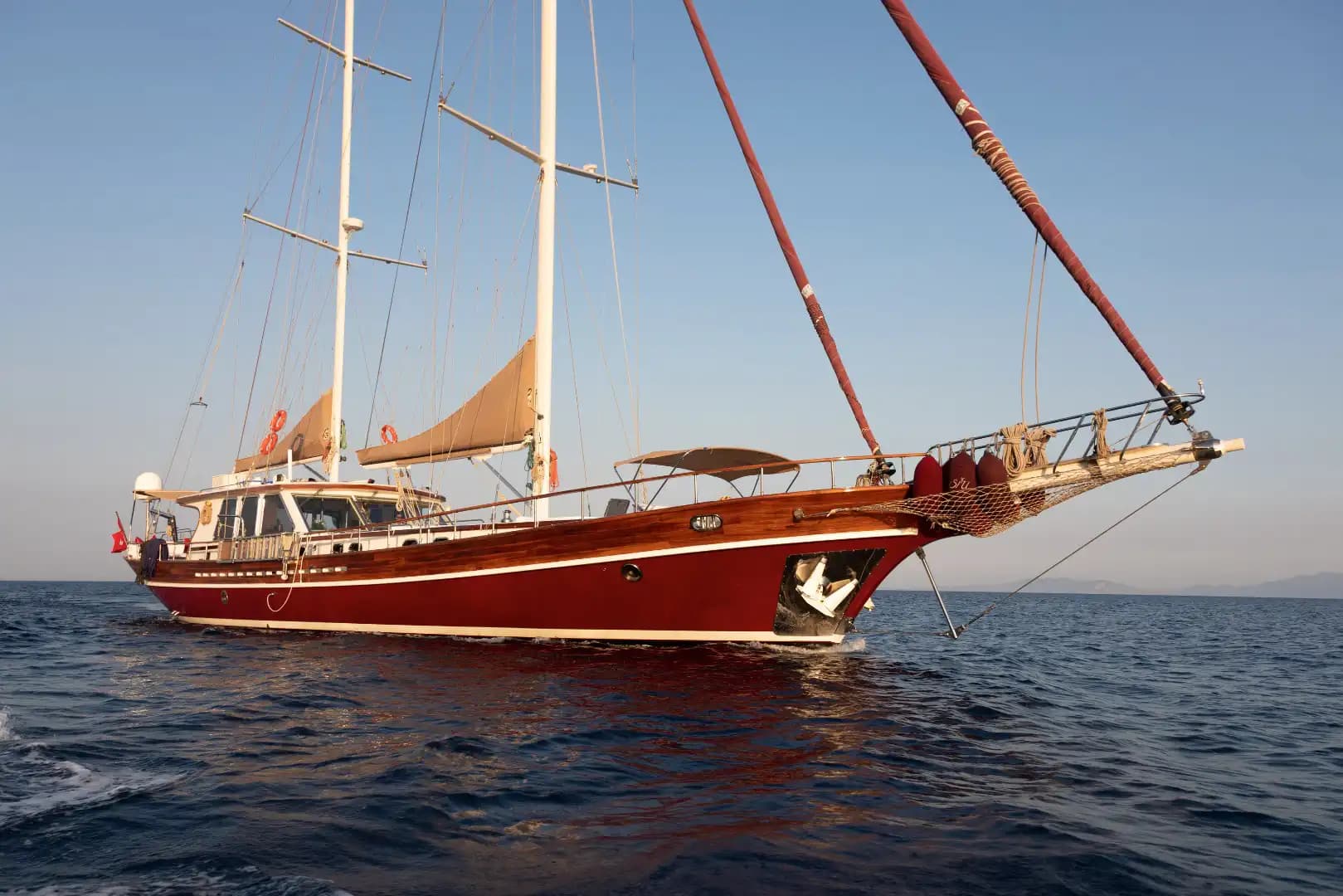 Bodrum’da 27 Metrelik Lüks Gulet ile Eşsiz Deniz Tatili Deneyimi 14