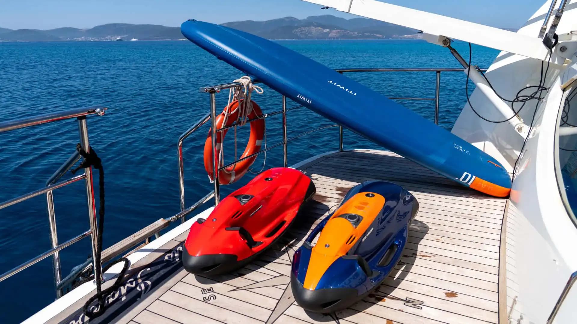 Bodrum'da 80 Kişilik Görkemli 35 Metre Lüks Günlük Tur Motoryatı 37
