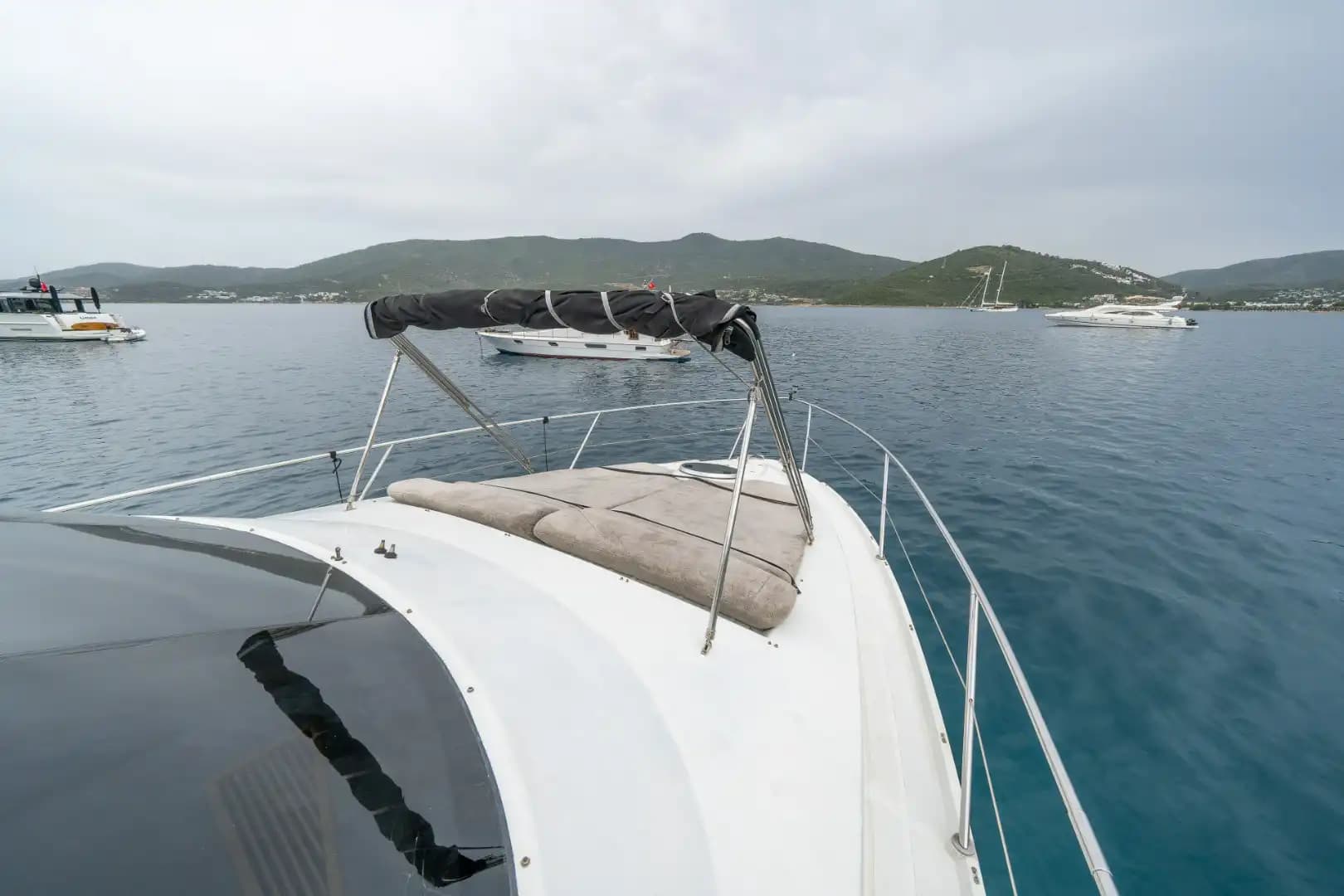 Bodrum'un Eşsiz Denizinde 18 Metre 3 Kabinli Günübirlik veya Konaklamalı Motoryat 3