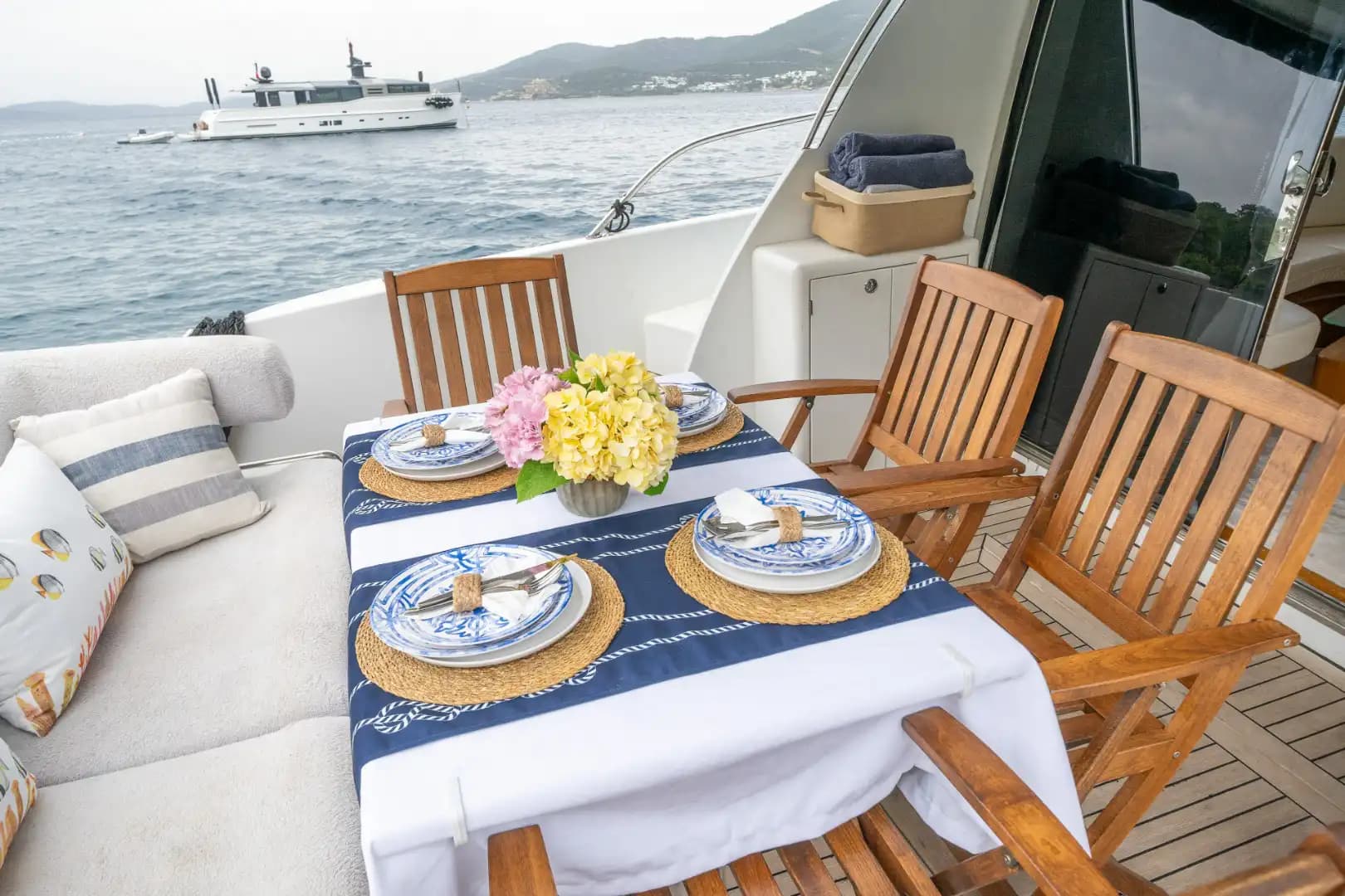 Bodrum'un Eşsiz Denizinde 18 Metre 3 Kabinli Günübirlik veya Konaklamalı Motoryat 5