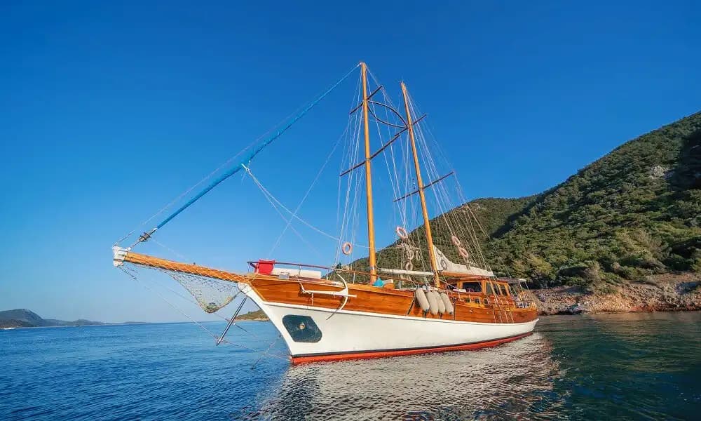 Bodrum Çıkışlı 20 Metrelik Gulet ile 8 Kişilik Konforlu Mavi Tur