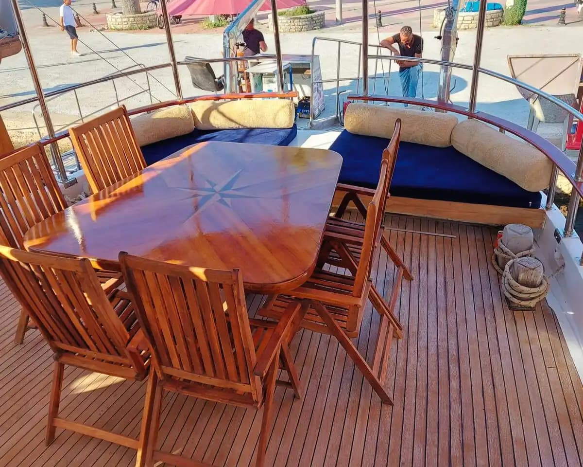 Bodrum’da 24 Kişilik Kapasiteye Sahip Özel Tekne İle Türk Rivierası'nı Keşfedin 12