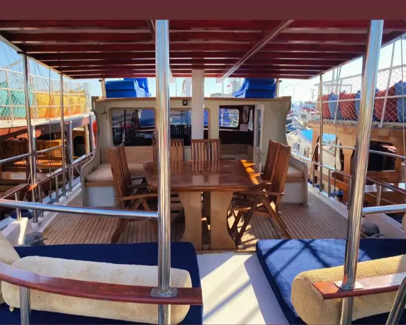 Bodrum’da 24 Kişilik Kapasiteye Sahip Özel Tekne İle Türk Rivierası'nı Keşfedin 10