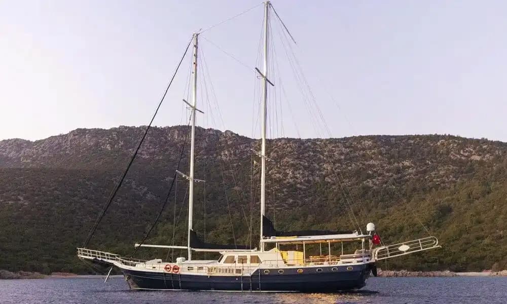 Bodrum Çıkışlı 27 Metrelik Gulet, 6 Kabiniyle 12 Kişilik Lüks Bir Deneyim Sunuyor