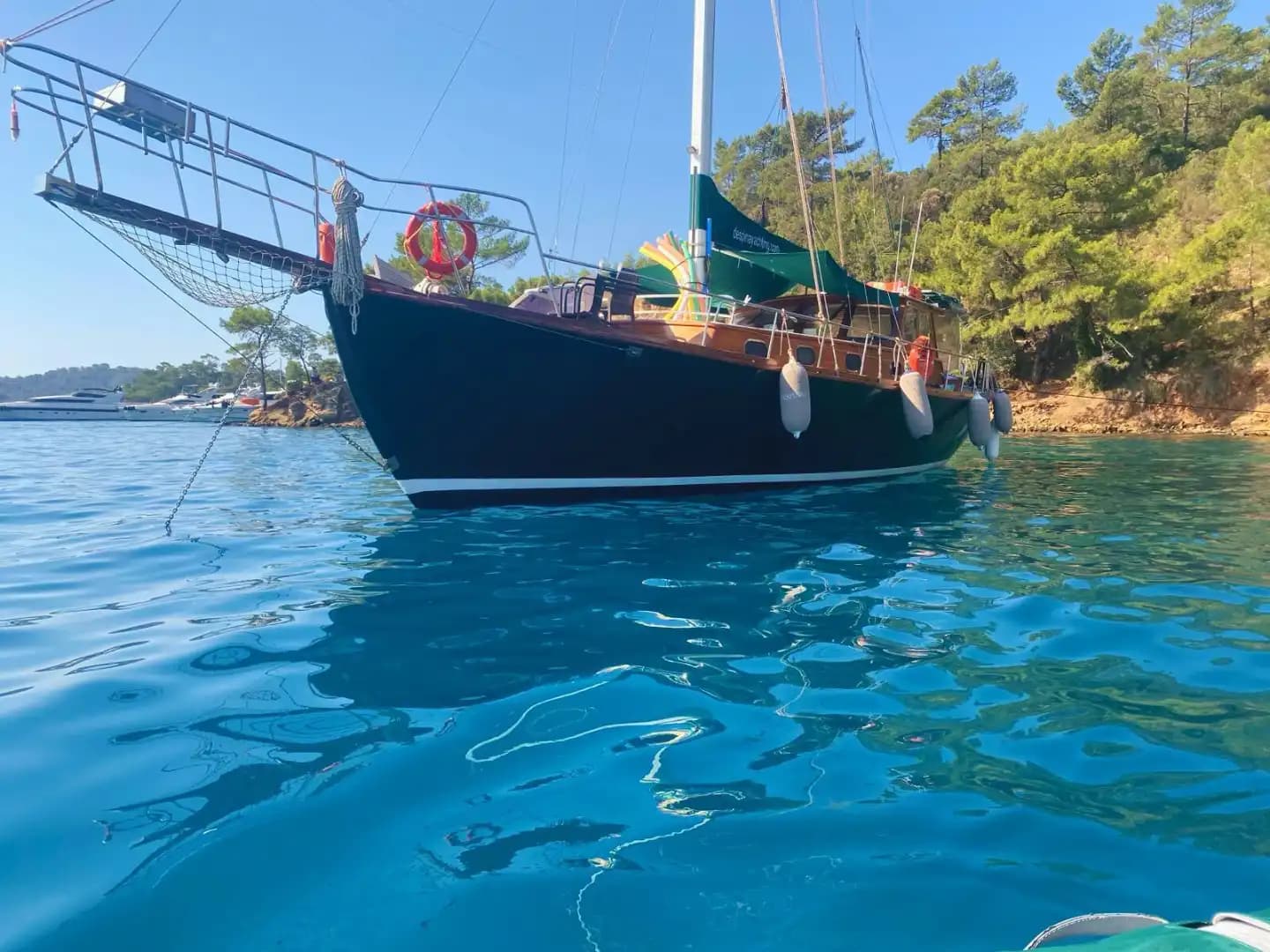 Bodrum’da Günübirlik veya Konaklamalı 18 Metrelik 3 Kabinli Motoryat ile Lüks ve Konfor 2