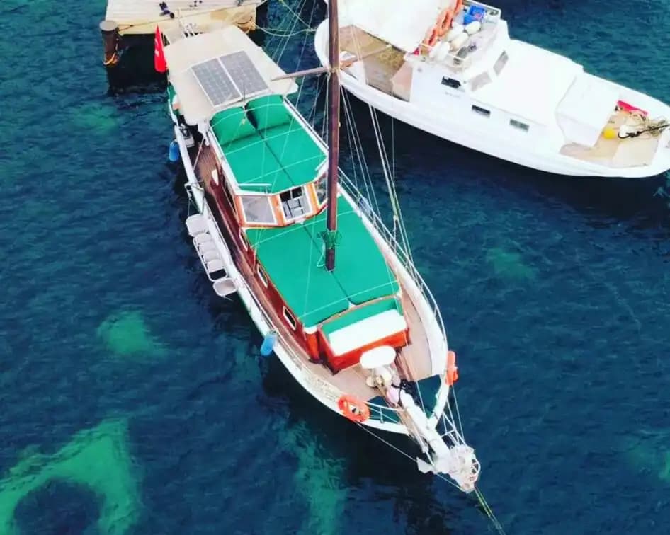 Bodrum’un Benzersiz Koylarını 12 Metre Uzunluğundaki Tekne İle Keşfedin 5