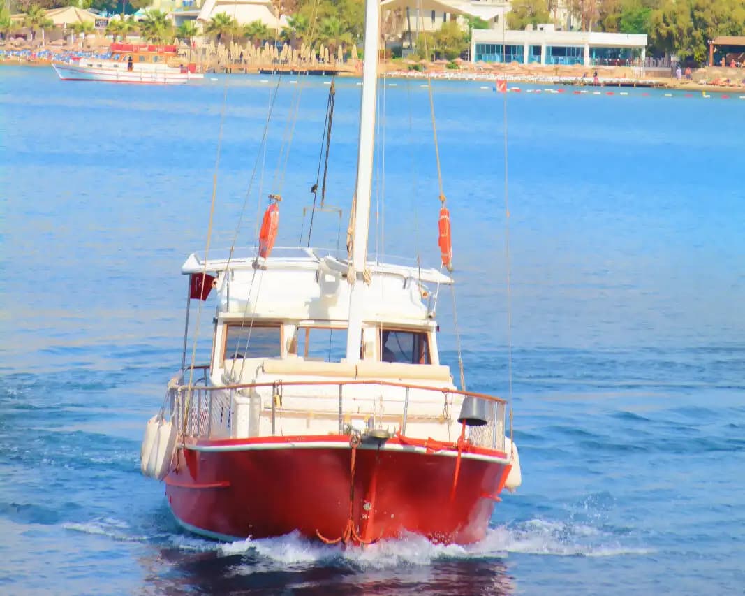 Bodrum’da Özel Yapım Tekne ile Eşsiz Mavi Yolculuk Deneyimi 8 Kişiye Kadar 3