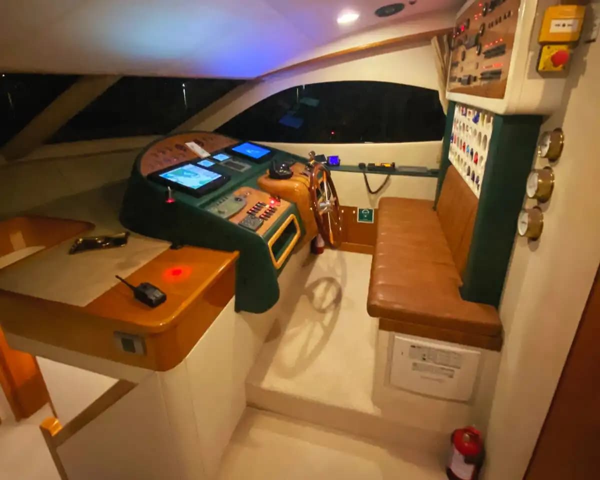 Bebek'te Azimut Motoryat ile Türk Rivieara'sını Konaklamalı veya Günübirlik Keşfedin 6