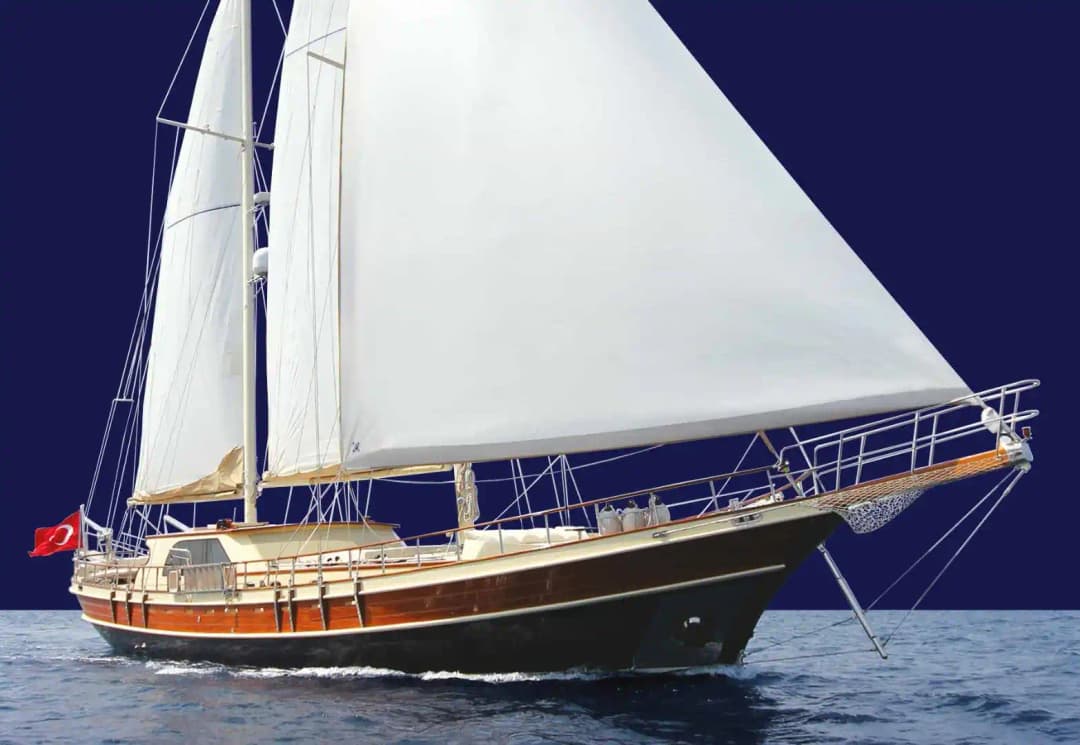 Bodrum'un Harika Denizinde 4 Kabinli Gulet ile 8 Kişilik Özel ve Konforlu Tatil