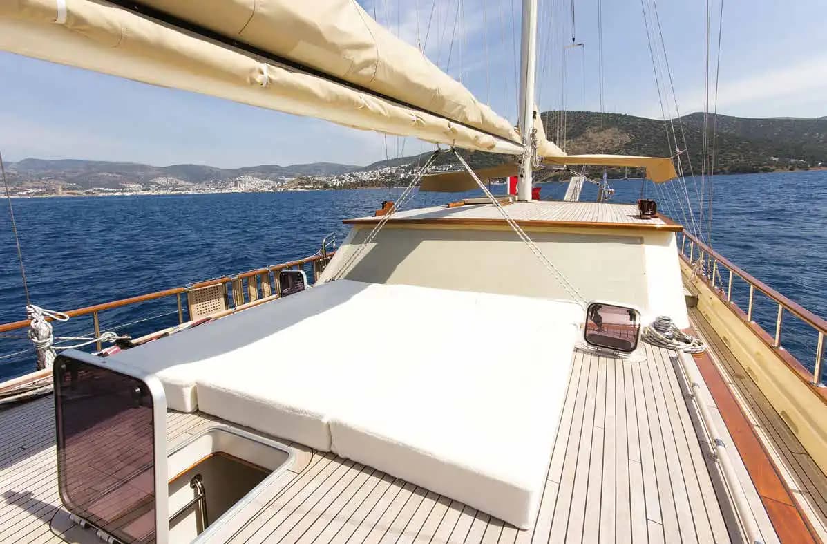 Bodrum'un Harika Denizinde 4 Kabinli Gulet ile 8 Kişilik Özel ve Konforlu Tatil 12