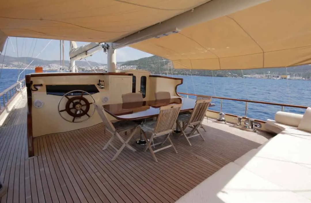 Bodrum'un Harika Denizinde 4 Kabinli Gulet ile 8 Kişilik Özel ve Konforlu Tatil