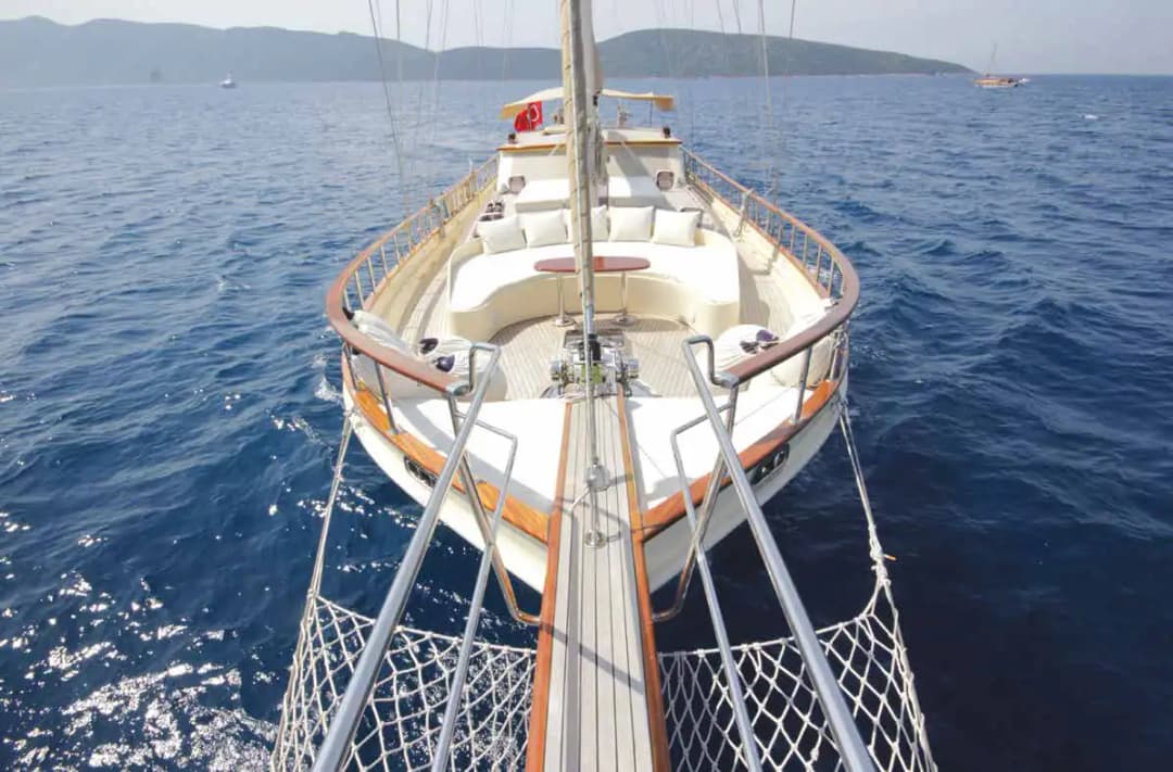 Bodrum'un Harika Denizinde 4 Kabinli Gulet ile 8 Kişilik Özel ve Konforlu Tatil