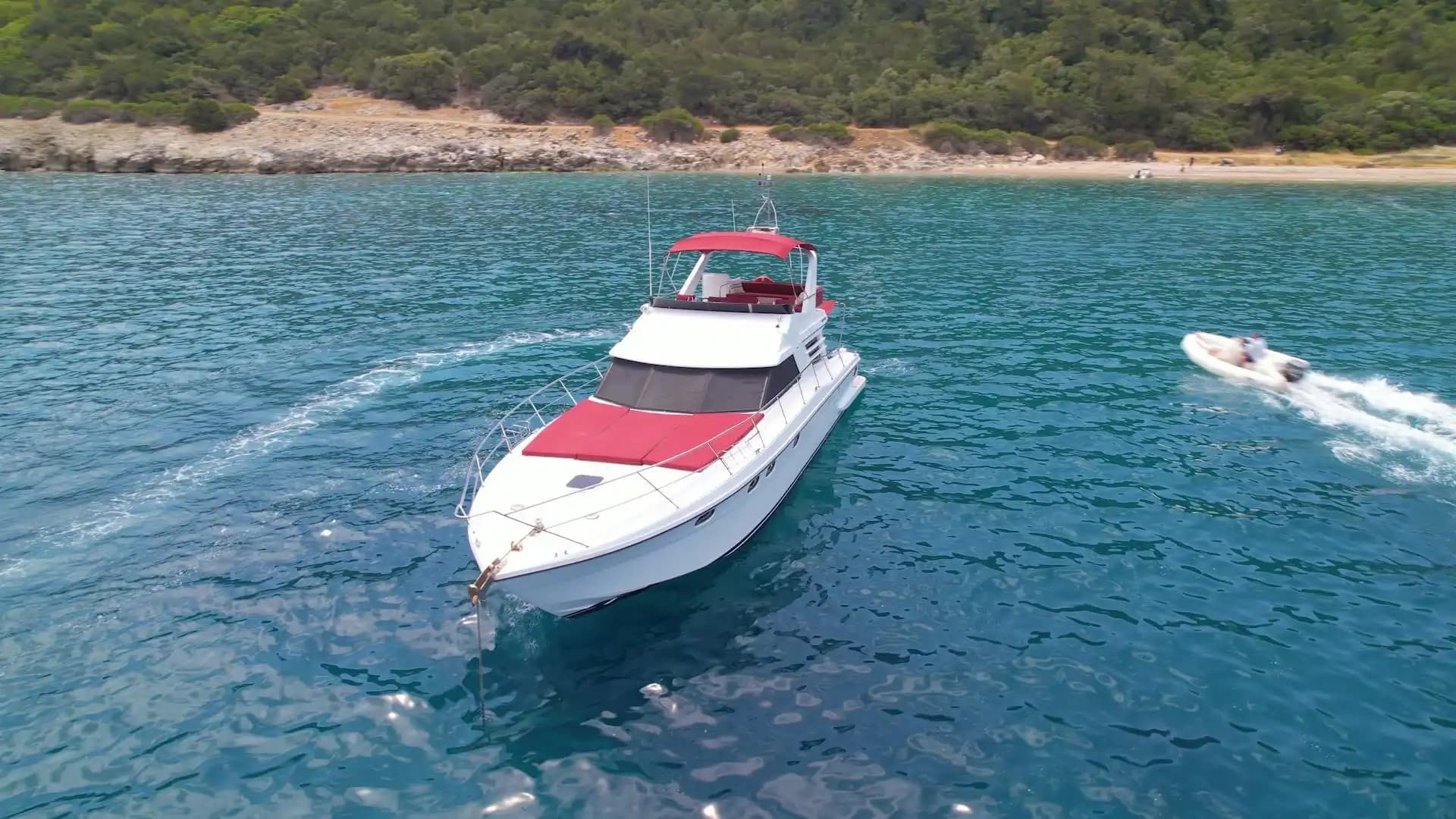 Bodrum Koylarında Hız ve Konforun Buluştuğu, Fairline 55 Lüks Motoryat 7