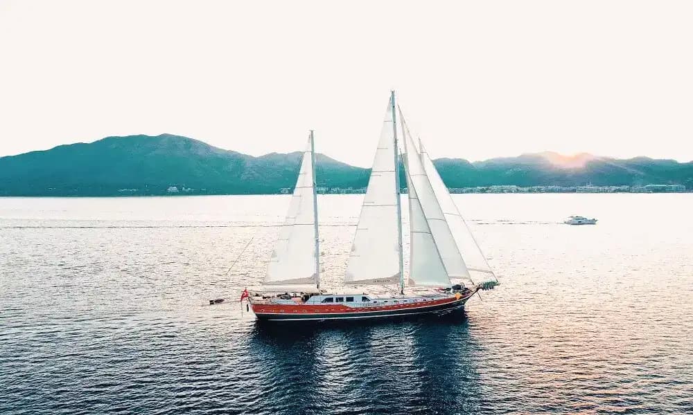 Bodrum’un Turkuaz Sularında 47 Metrelik Eşsiz Lüks Gulet