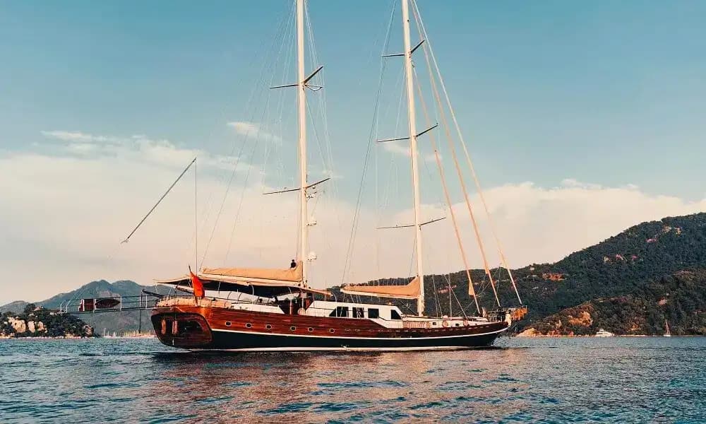 Bodrum’un Turkuaz Sularında 47 Metrelik Eşsiz Lüks Gulet