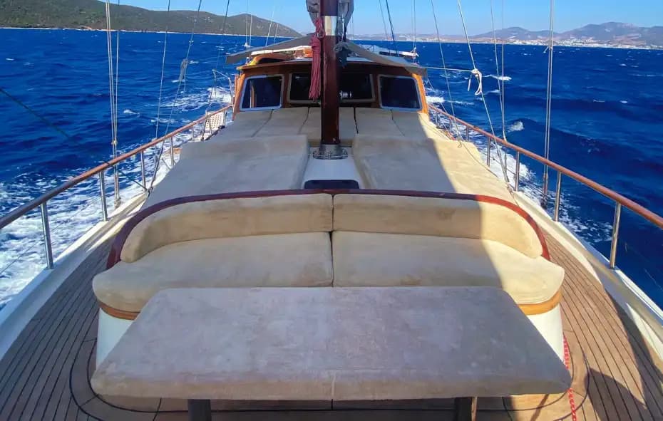 Bodrum'da 8 Kişilik Arkadaş Grupları yada Kalabalık Aileler İçin Uygun Gulet