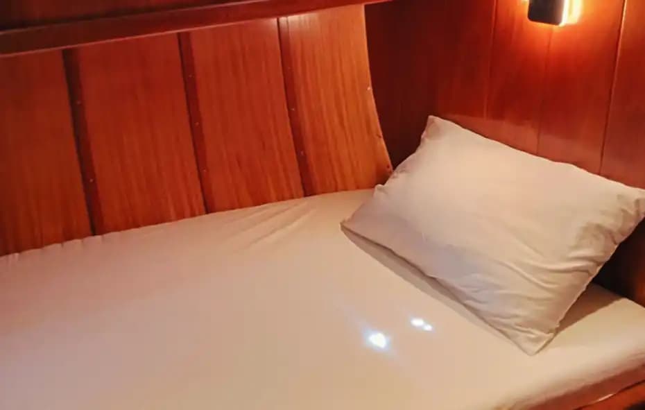 Bodrum'da 8 Kişilik Arkadaş Grupları yada Kalabalık Aileler İçin Uygun Gulet 5
