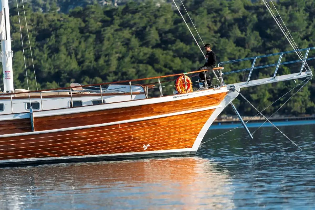 Bodrum’da 20 Metrelik Gulet ile 8 Kişilik Huzurlu Deniz Turu 13