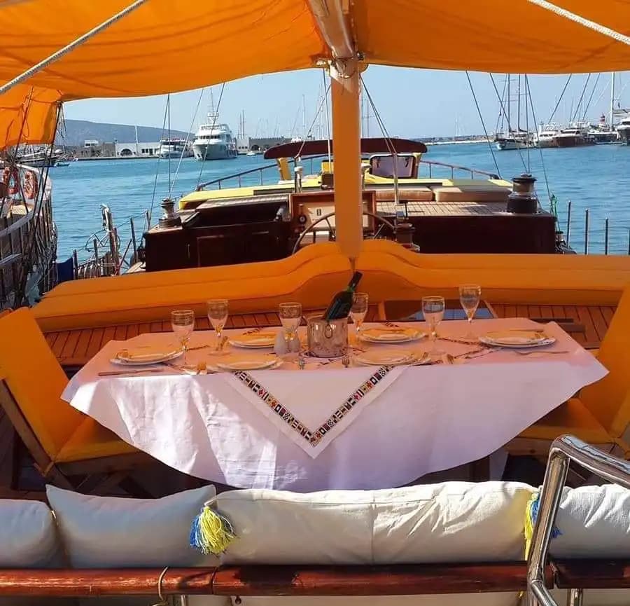 Bodrum'un Büyüleyici Koylarında, 24 Metre, 3 Kabinli Konforlu Gulet 21