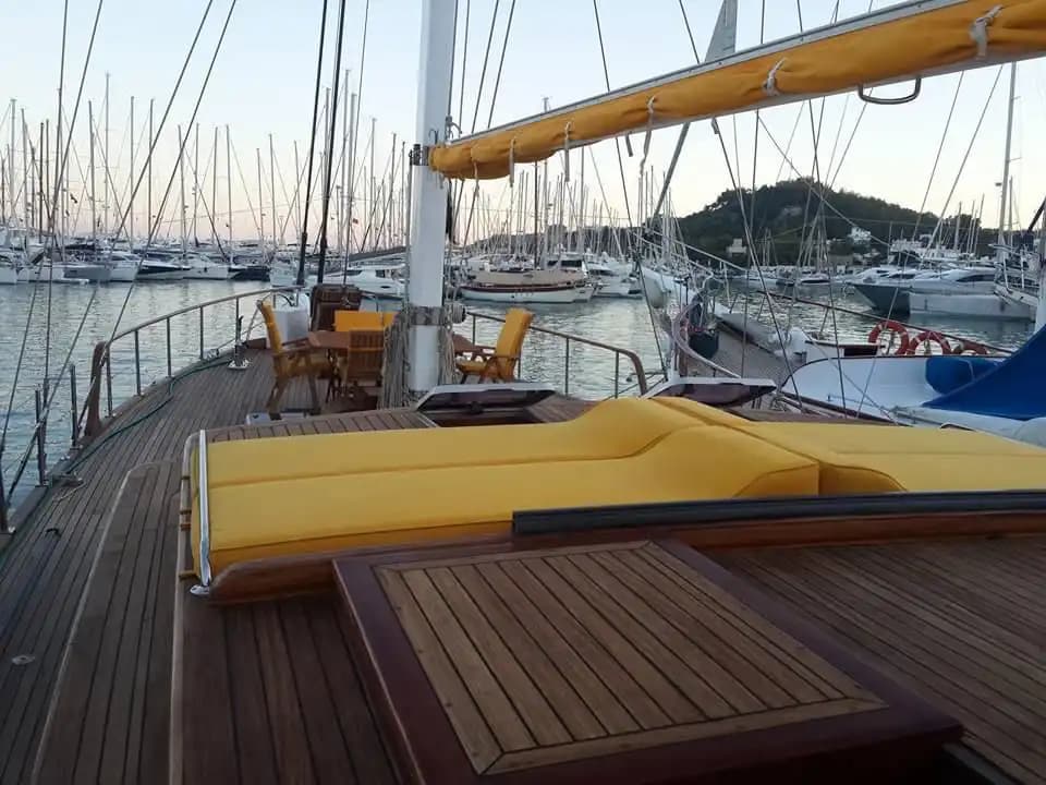Bodrum'un Büyüleyici Koylarında, 24 Metre, 3 Kabinli Konforlu Gulet