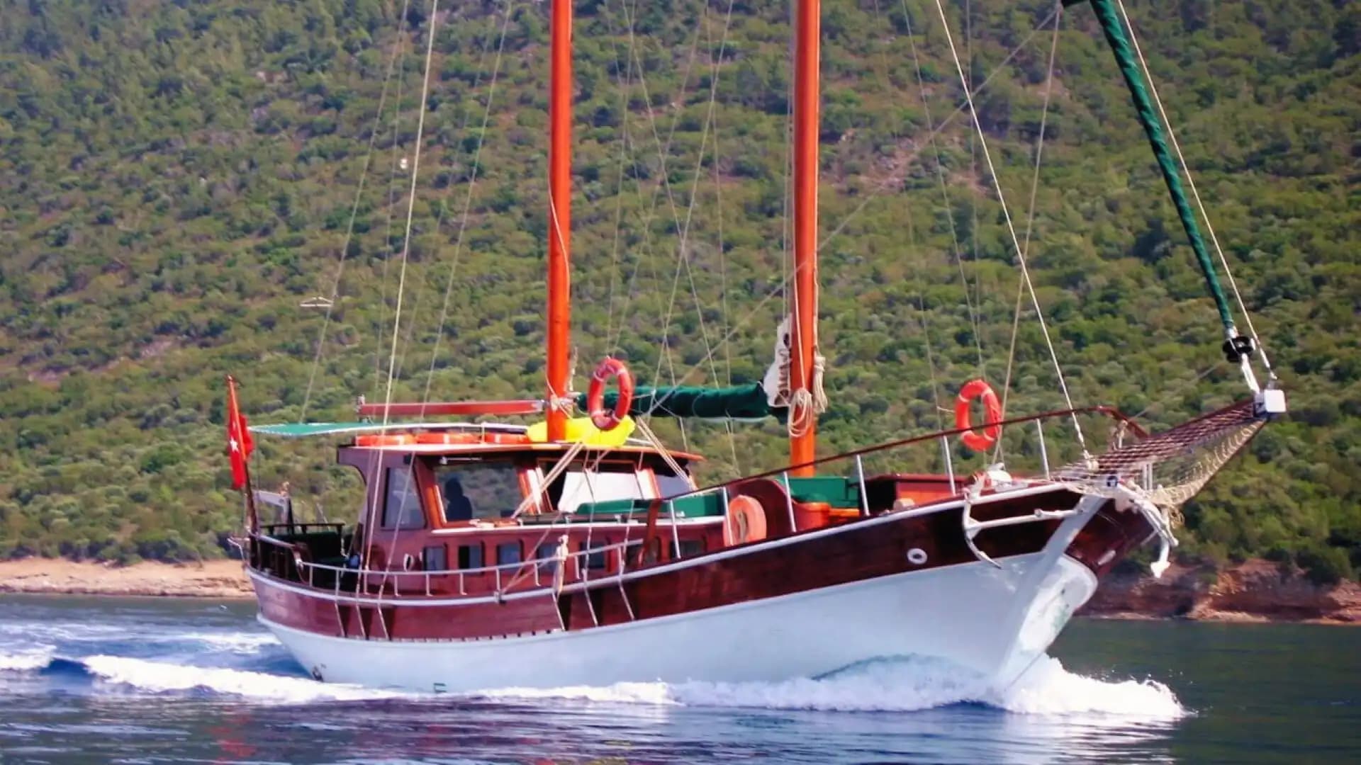 Bodrum'da konaklamalı Tatiller İçin İdeal 3 Kabinli Gulet - Yatta Bekarlığa Veda