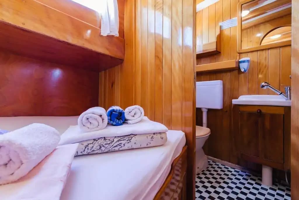Bodrum'un Enfes Sularında 6 Kabinli Lüks Gulet ile Unutulmaz Deneyim 17