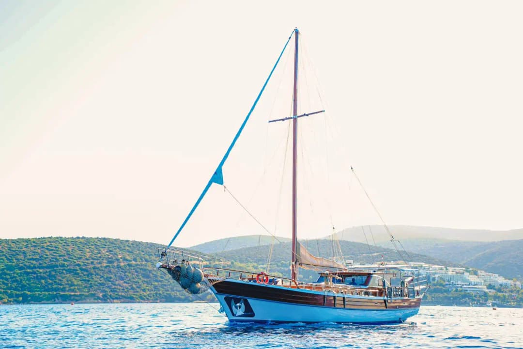 Bodrum’da 17 Metrelik Gulet Tam Donanımıyla Eşsiz Bir Deniz Tatili Sunuyor