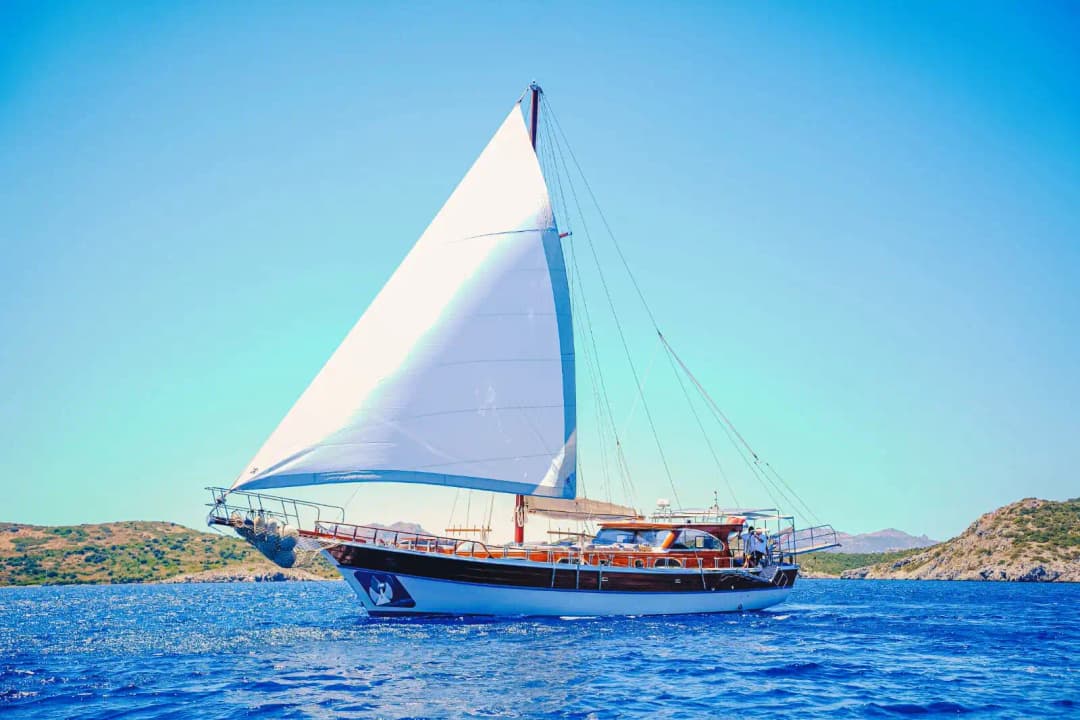 Bodrum’da 17 Metrelik Gulet Tam Donanımıyla Eşsiz Bir Deniz Tatili Sunuyor