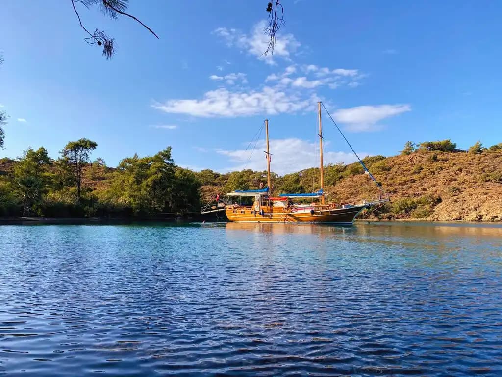Bodrum'un Enfes Sularında 6 Kabinli Lüks Gulet ile Unutulmaz Deneyim 6