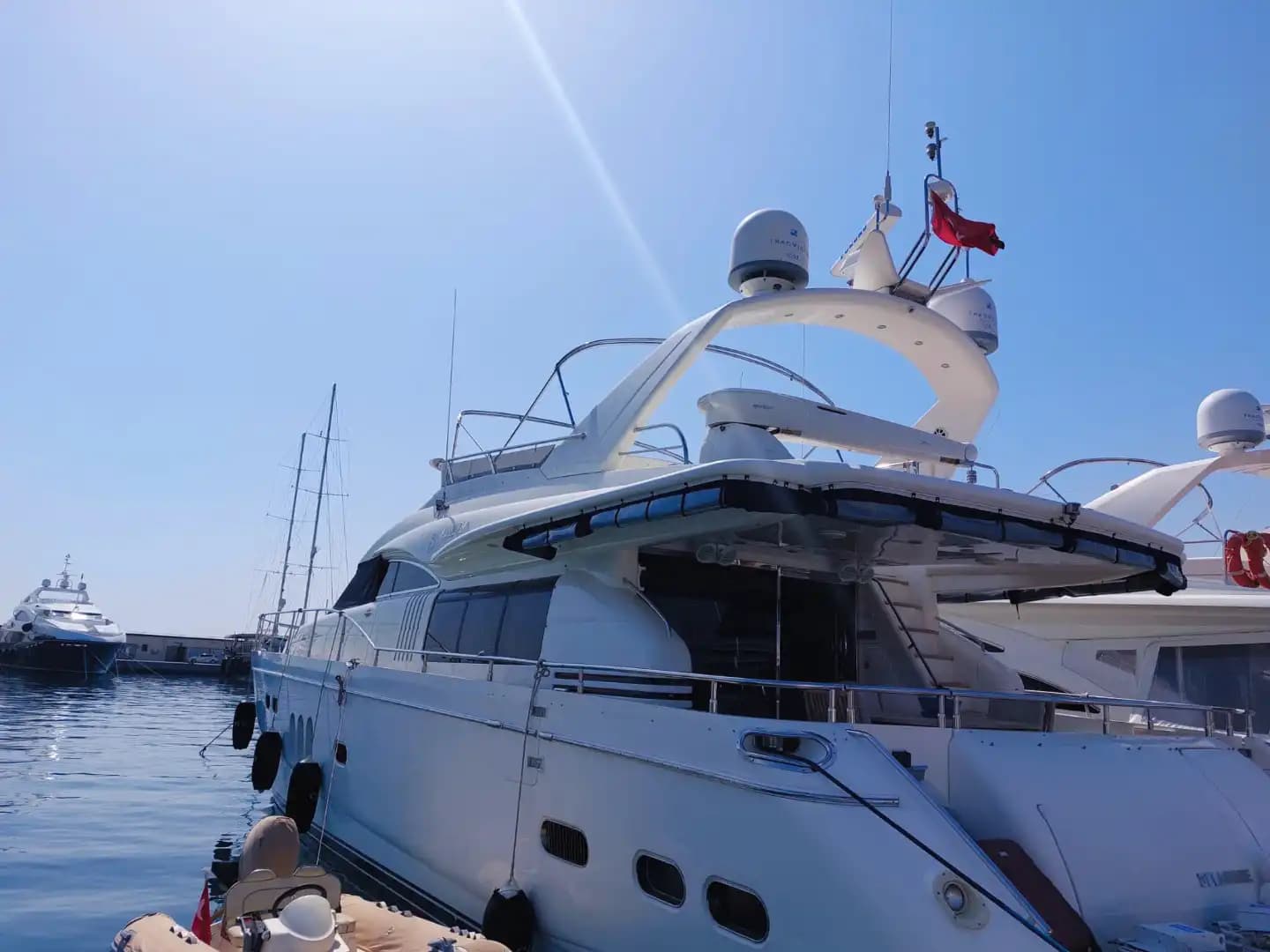 Bodrum’da Etkinliklere Özel, Şık ve Modern Princess Motoryat 4