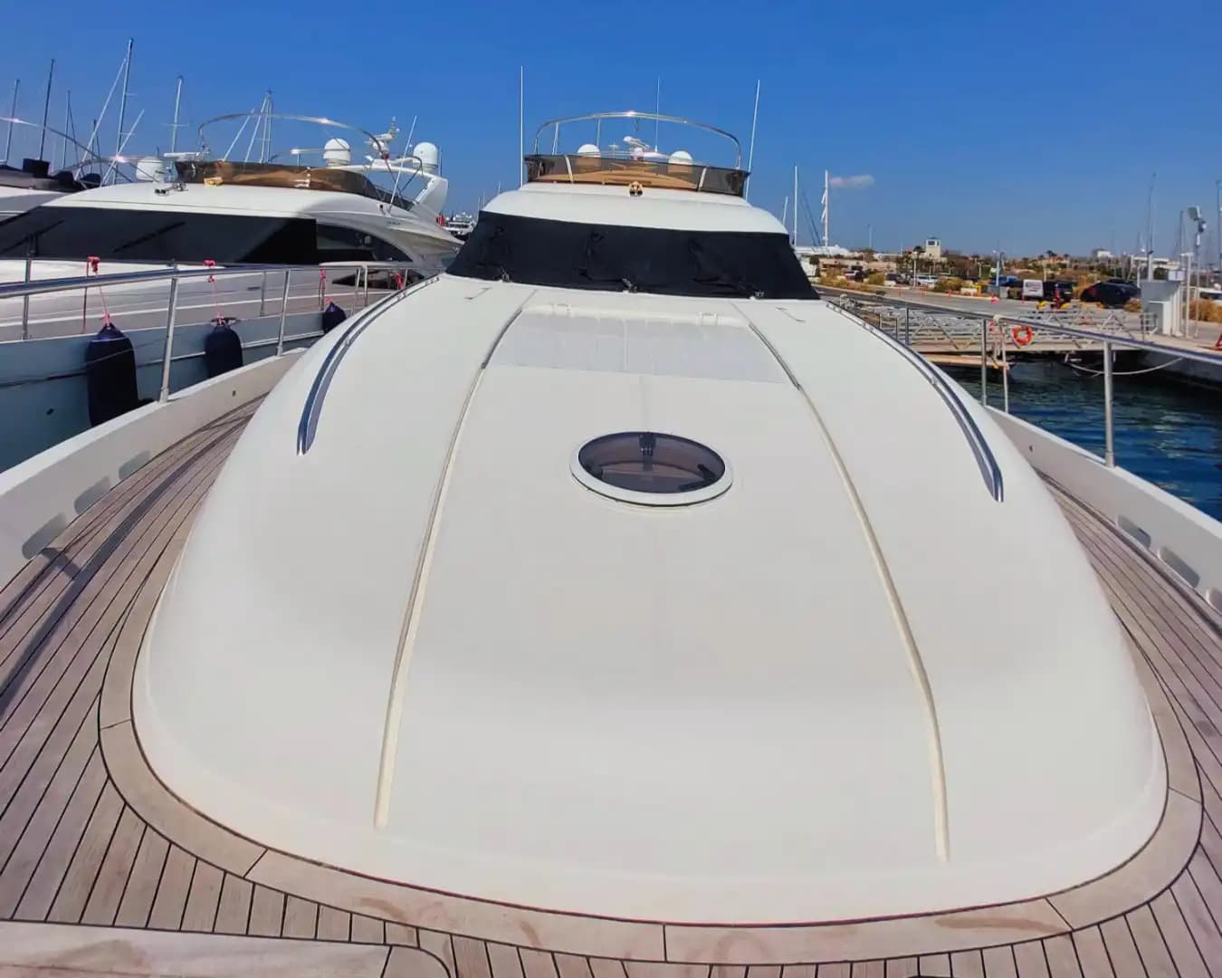 Bodrum’da Etkinliklere Özel, Şık ve Modern Princess Motoryat 6