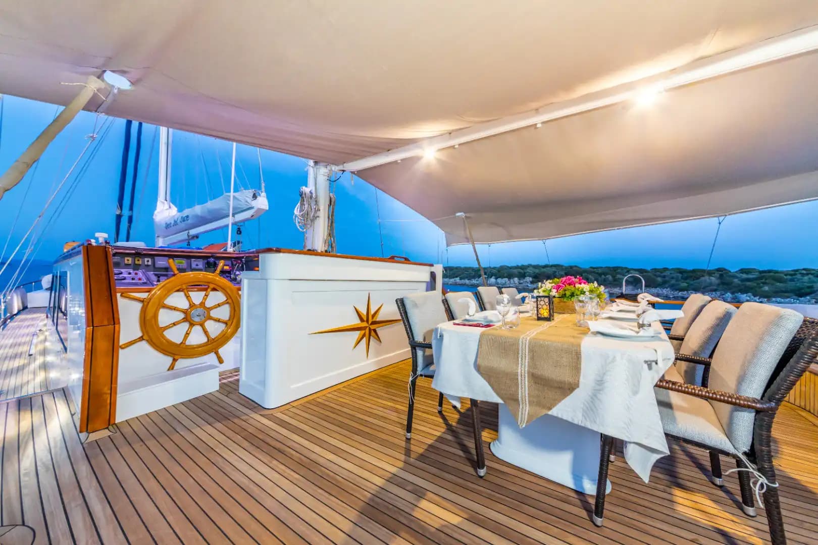 Bodrum'da Lüks Gulet ile Sakin ve Konforlu Bir Mavi Yolculuk 24