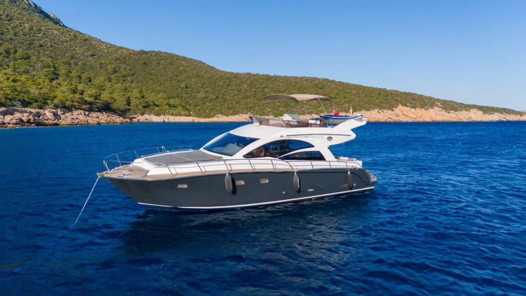 Bodrum’da Lüks Motoryat ile Konfor ve Eşsiz Mavi Yolculuk Deneyimi