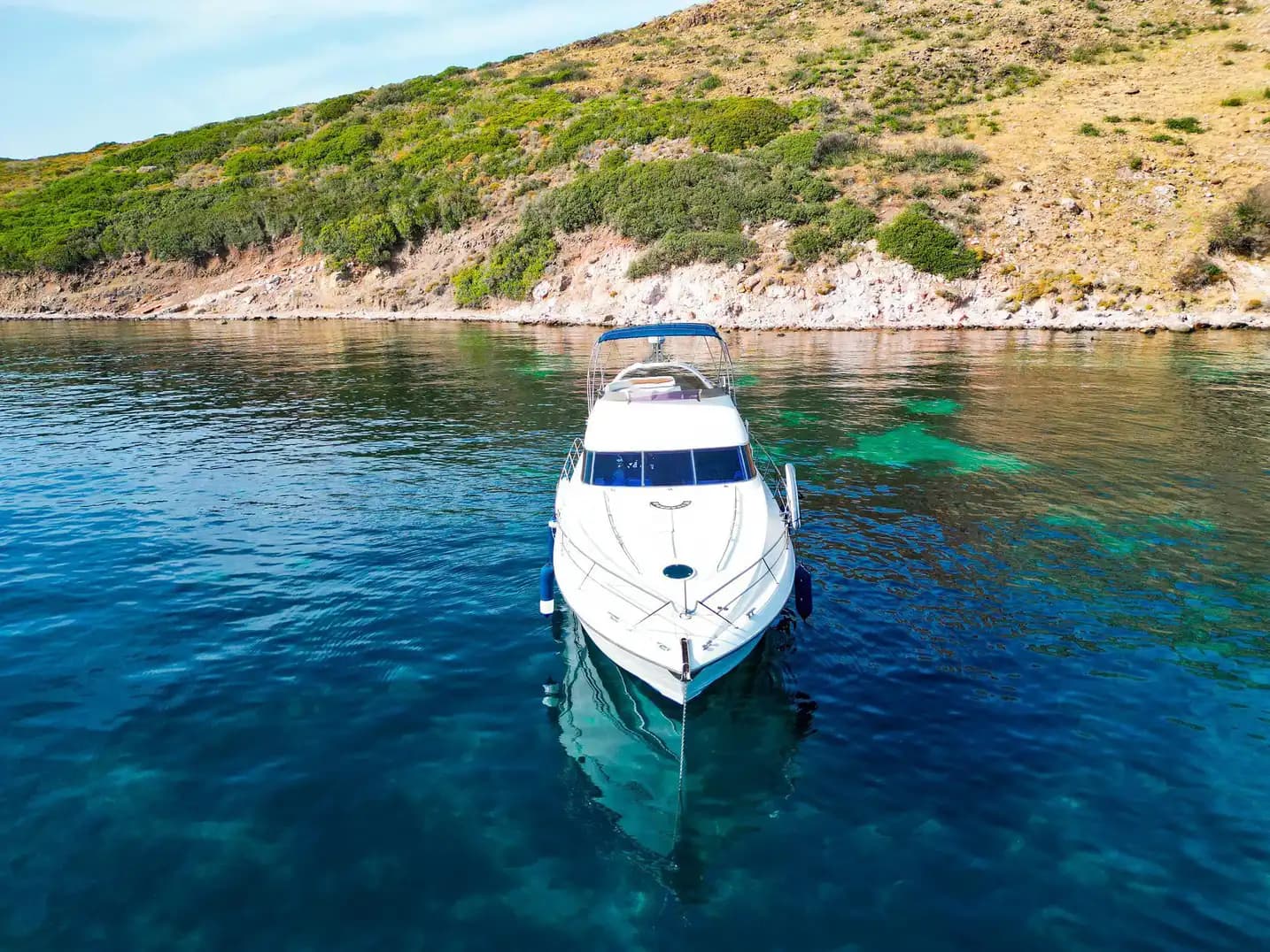 Bodrum'da Konforlu ve Modern, 18 Metre, 3 Kabinli Full Refit Motoryat 7