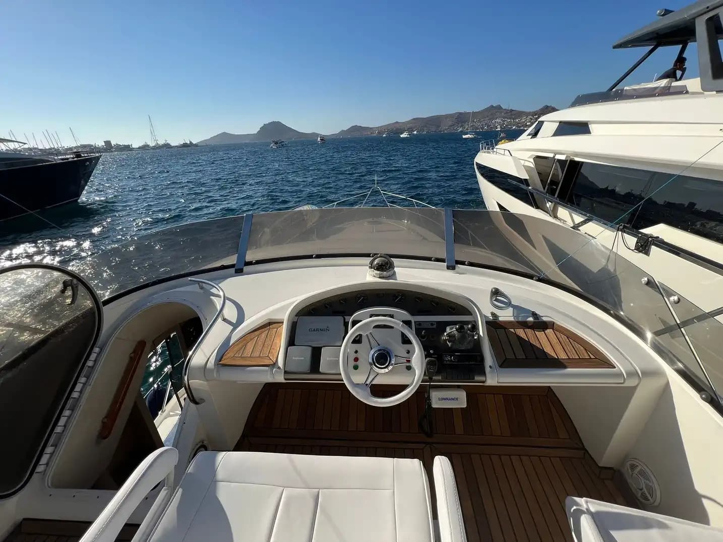 Bodrum'da Konforlu ve Modern, 18 Metre, 3 Kabinli Full Refit Motoryat 9
