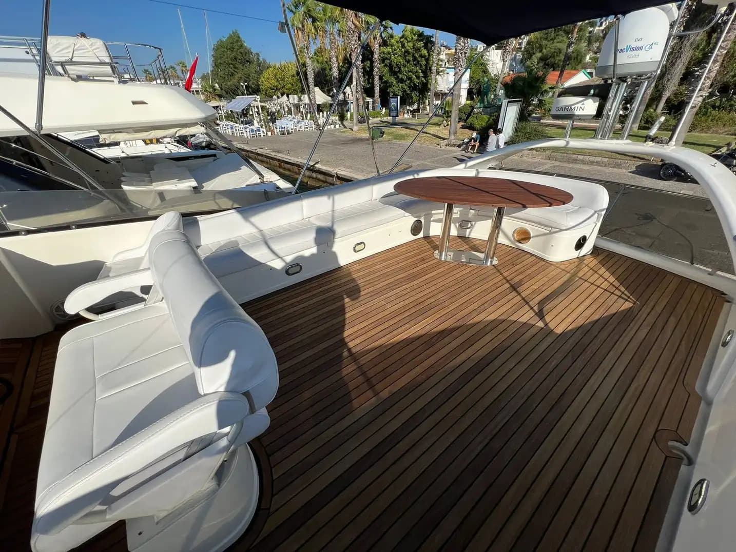 Bodrum'da Konforlu ve Modern, 18 Metre, 3 Kabinli Full Refit Motoryat 11