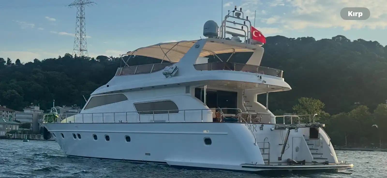 Bodrum'da Geniş Gruplara Uygun, 27 Metre, 3 Kabinli Şık Motoryat 3