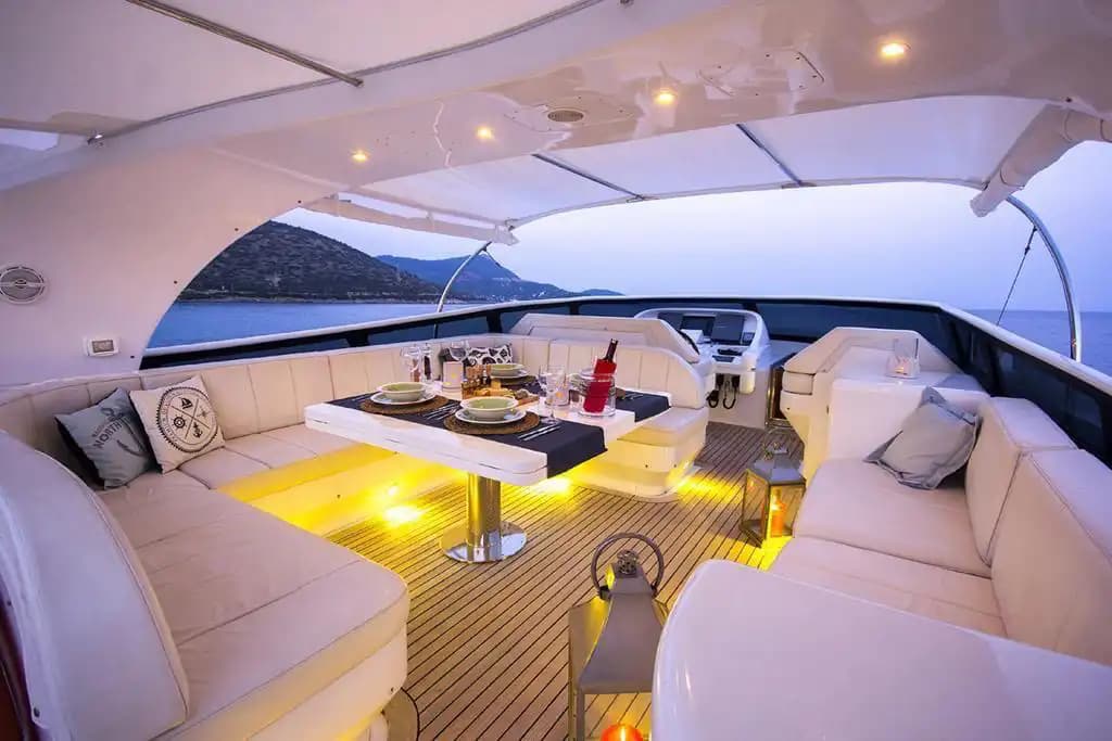 Bodrum'da Hız ve Lüksün Buluştuğu, 24 Metre, 26 Knot Motoryat
