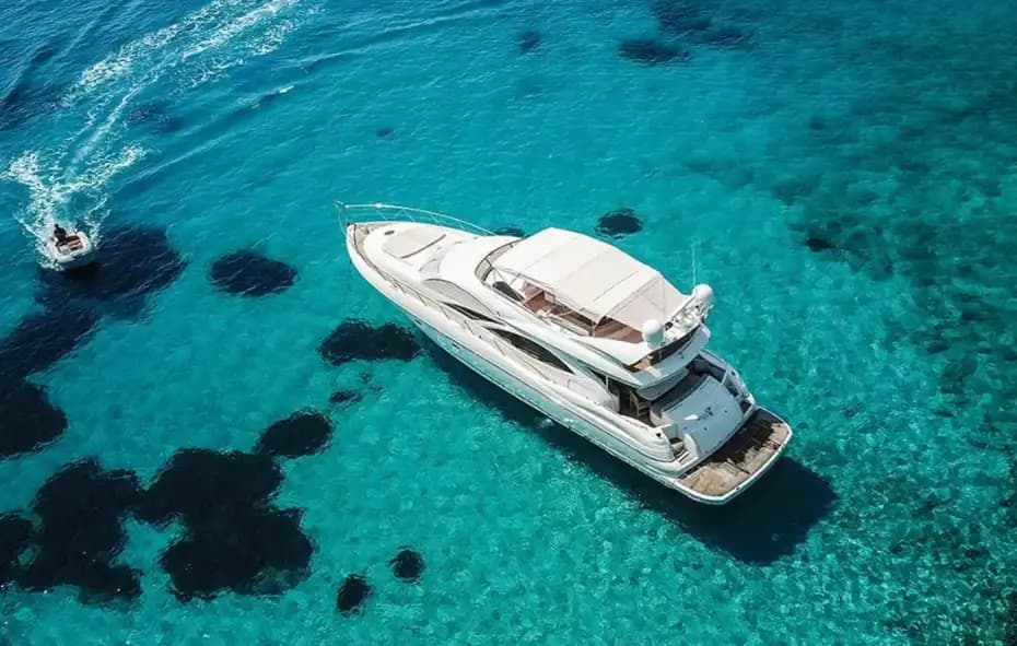Bodrum’da Lüksün Tanımı: 25 Metrelik Sunseeker Manhattan 75 ile Unutulmaz Bir Mavi Yolculuk - Yatta Kurumsal Toplantı
