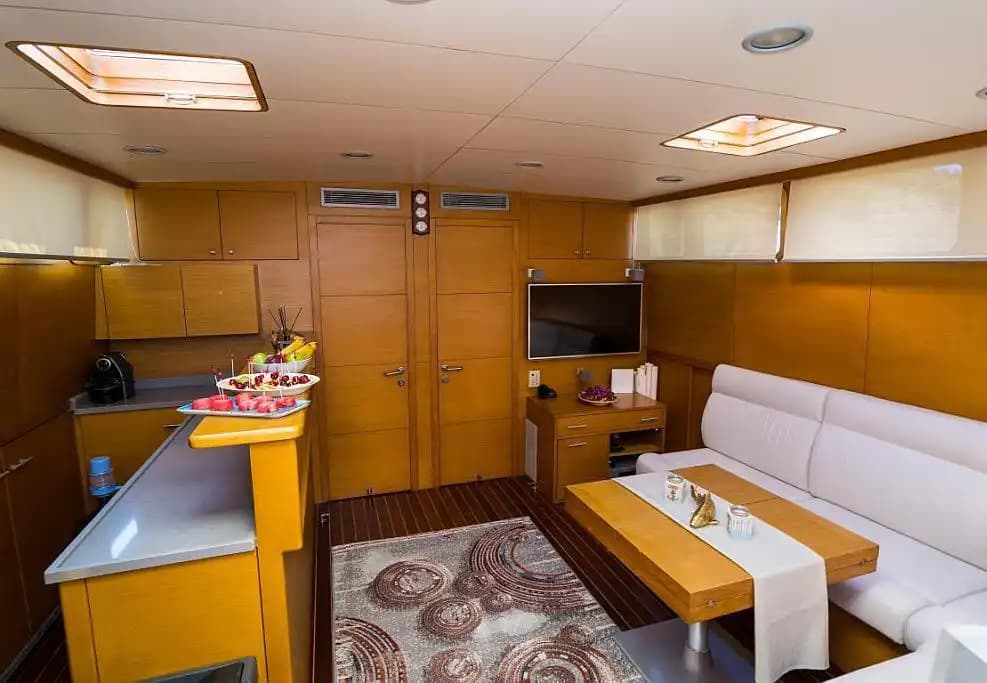 Bodrum'da 24m Lüks Ketch Gulet Kiralama 13