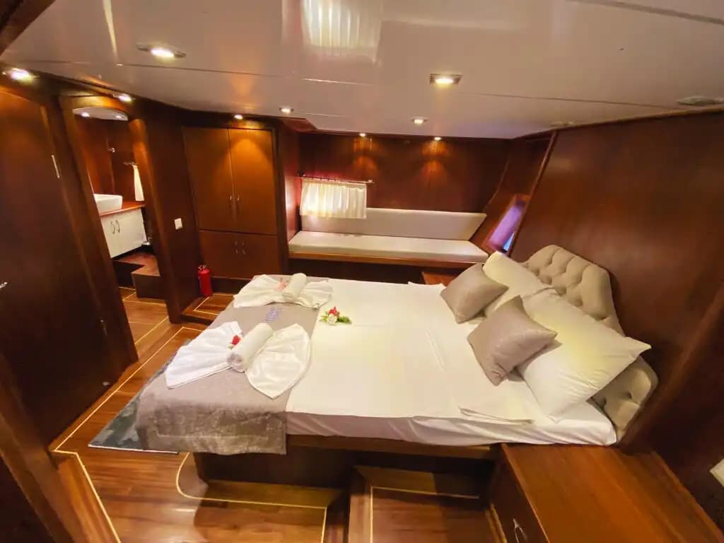 Marmaris Bozburun'da Ege'nin Sakin Koylarında 8 Kişi Kapasiteli Gulet 15