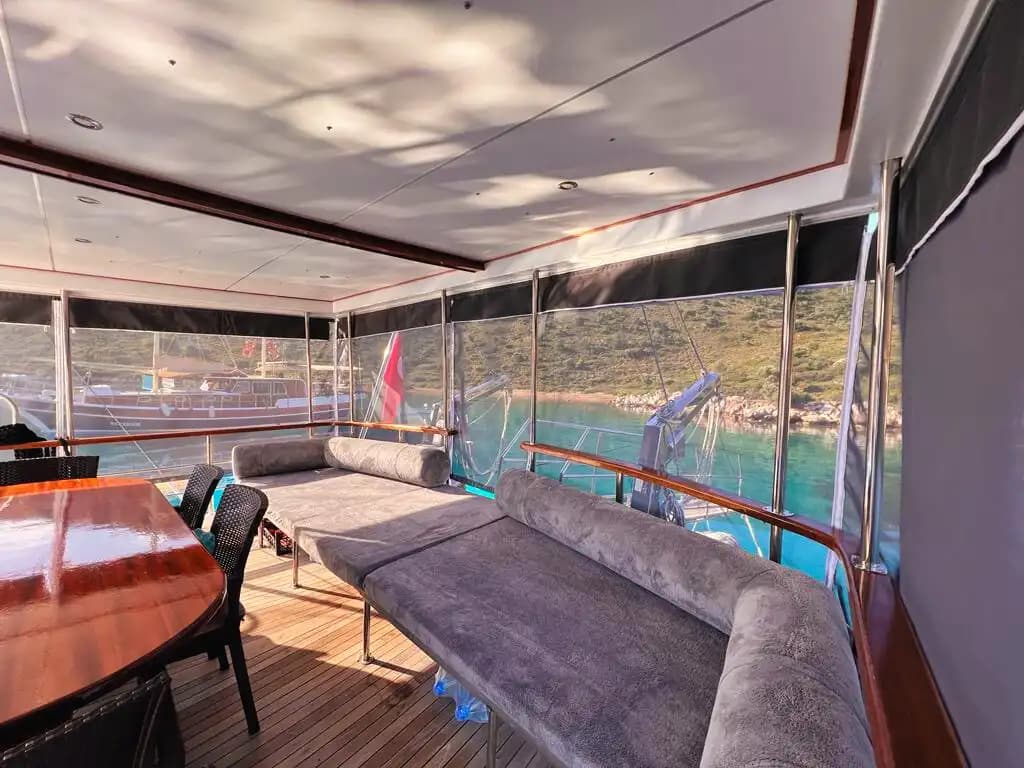 Marmaris Bozburun'da Ege'nin Sakin Koylarında 8 Kişi Kapasiteli Gulet 4