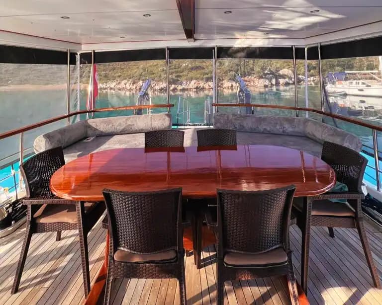 Marmaris Bozburun'da Ege'nin Sakin Koylarında 8 Kişi Kapasiteli Gulet 11