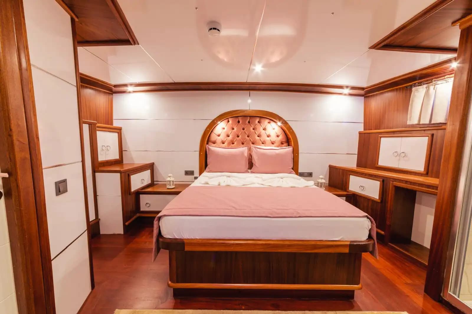 Marmaris Bozburun’da 6 Kabinli Gulet ile 12 Kişilik Unutulmaz Tatil 12