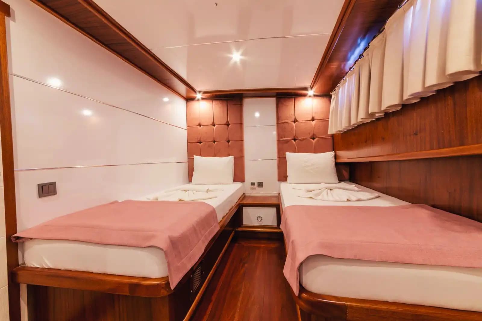 Marmaris Bozburun’da 6 Kabinli Gulet ile 12 Kişilik Unutulmaz Tatil 13