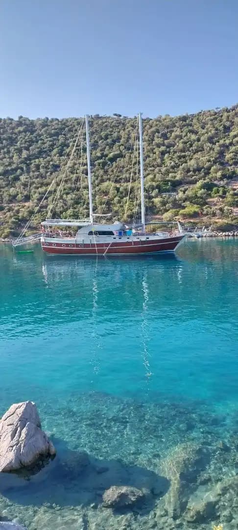 Bozburun’nun Eşsiz Güzelliklerinde 5 Kabinli Gulet ile 12 Kişilik Lüks Mavi Yolculuk 9