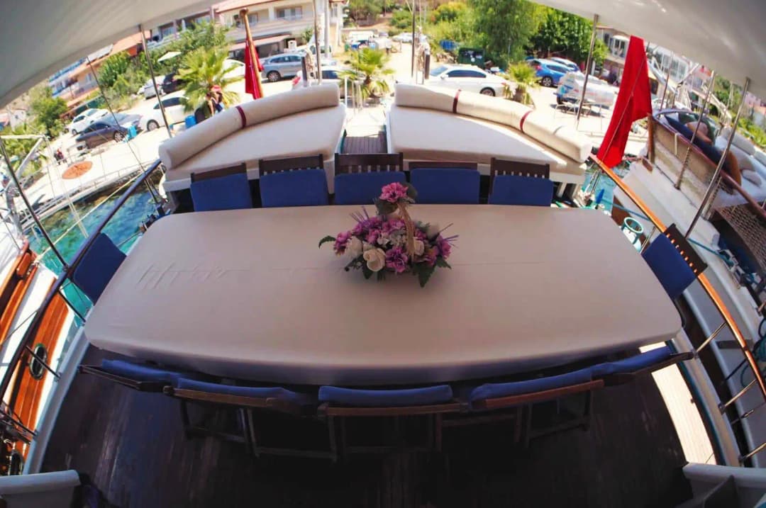 Marmaris Bozburun’da 6 Kabinli Gulet ile 12 Kişilik Dillere Destan Tatil