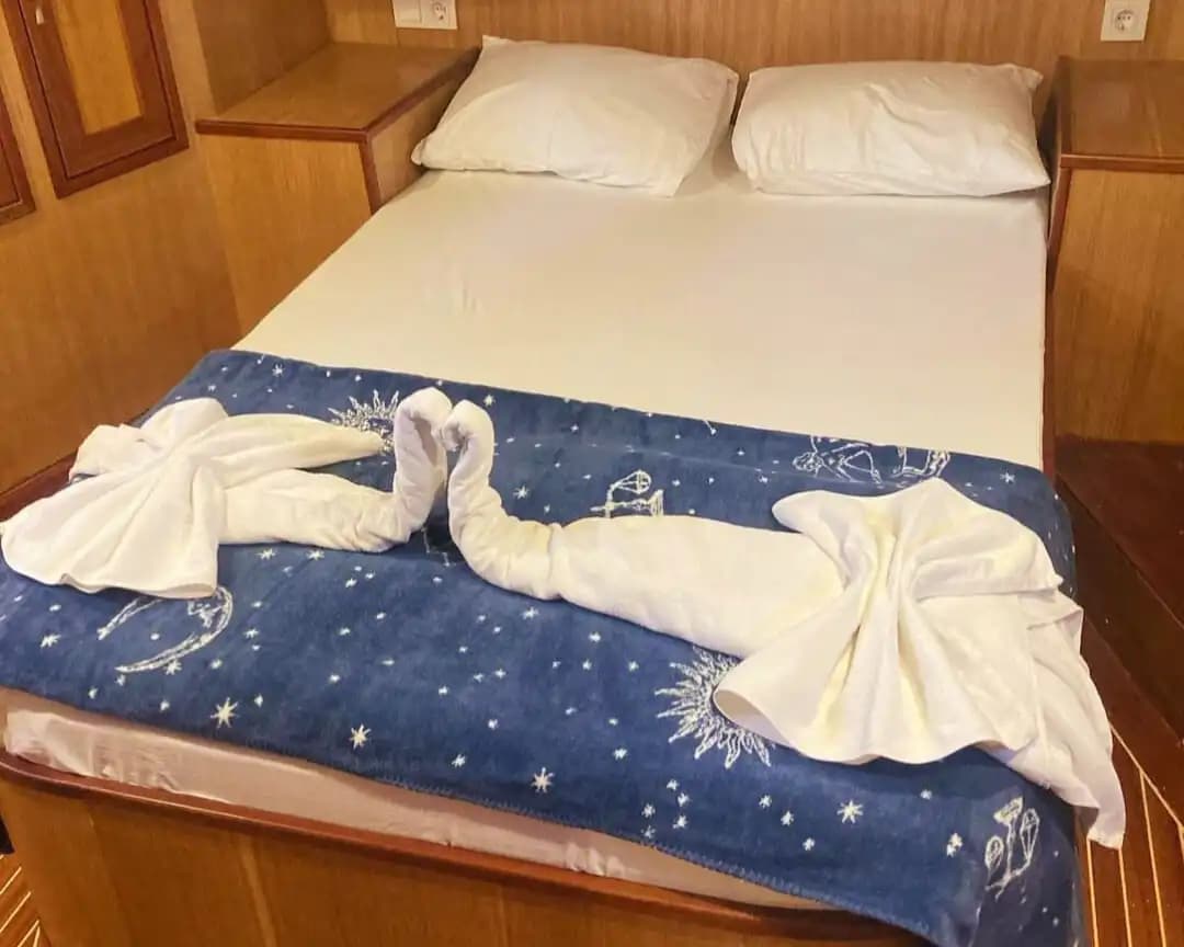 Bozburun’da 5 Kabinli Gulet ile 10 Kişilik Lüks Tatil Fırsatı 10